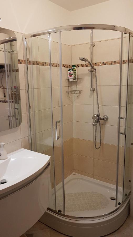 Apartments Alea Ровинь Экстерьер фото