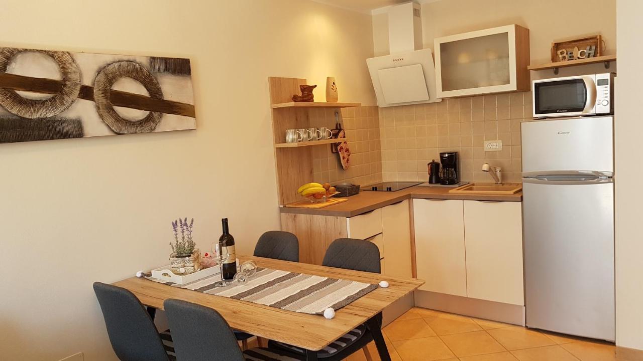 Apartments Alea Ровинь Экстерьер фото
