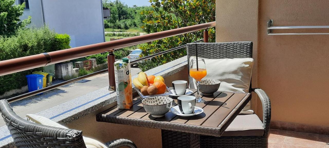 Apartments Alea Ровинь Экстерьер фото