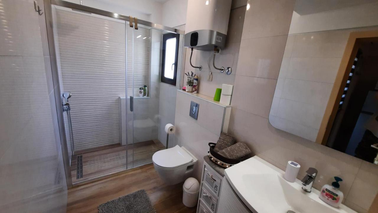 Apartments Alea Ровинь Экстерьер фото