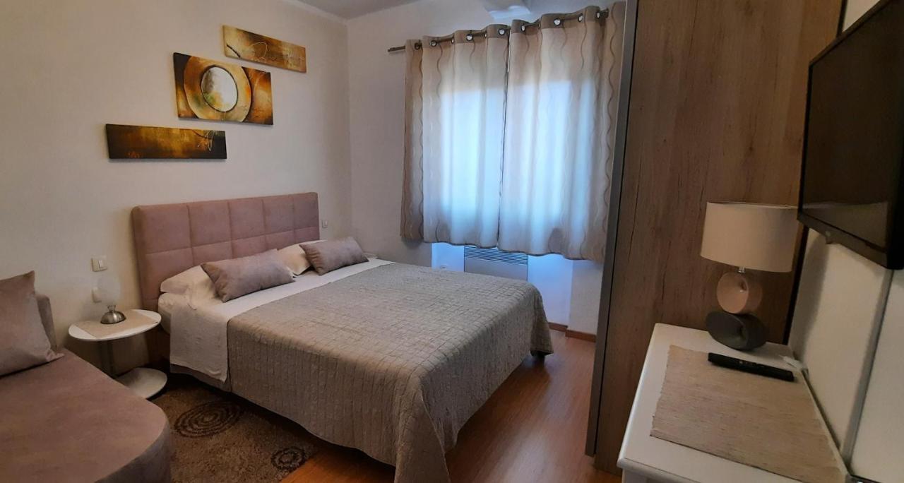 Apartments Alea Ровинь Экстерьер фото