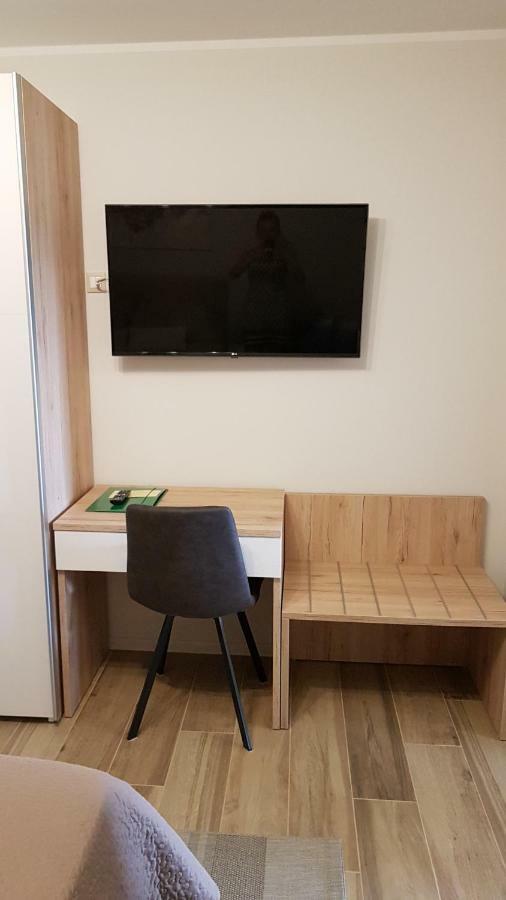 Apartments Alea Ровинь Экстерьер фото